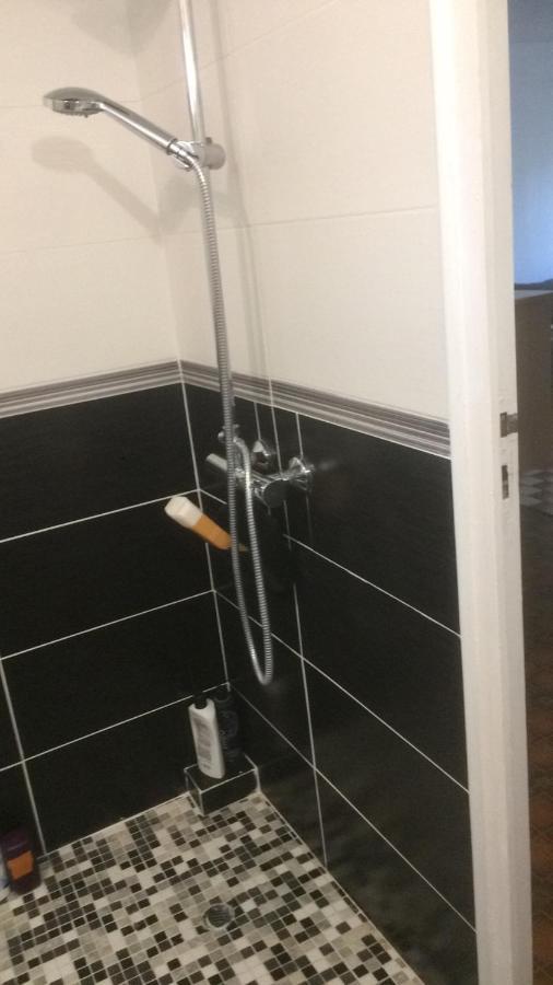 Maison Marylene Possibilite De Louer 2 Chambres Et Un Lit 1Place Supplementaire Ici C'Est Calme Et Simple Entretien Et Petit Dejeuner A Regler Sur Place Vous Gagnez 16 Pour-Cent Givry  Eksteriør bilde