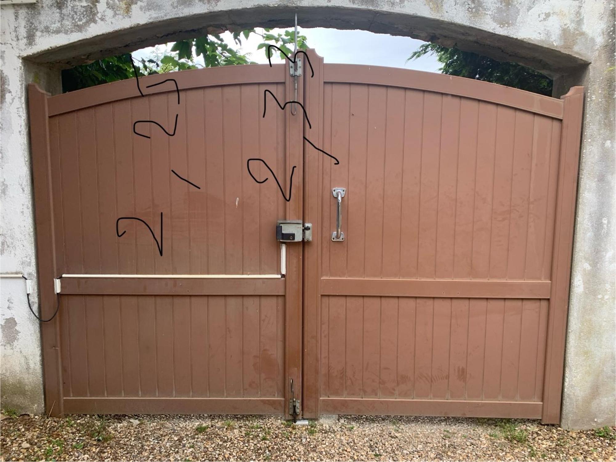 Maison Marylene Possibilite De Louer 2 Chambres Et Un Lit 1Place Supplementaire Ici C'Est Calme Et Simple Entretien Et Petit Dejeuner A Regler Sur Place Vous Gagnez 16 Pour-Cent Givry  Eksteriør bilde